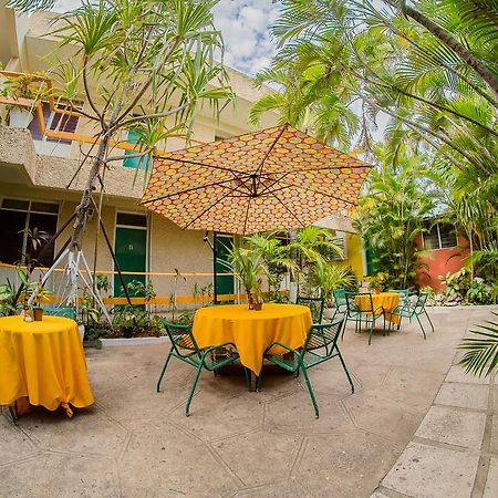 Indies Hotel Kingston Buitenkant foto